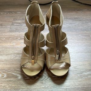 Michael kors beige heels size 11